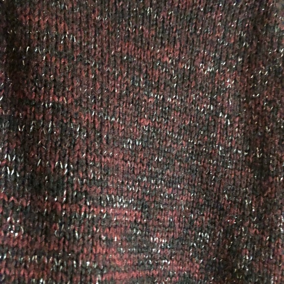Knitted Loose Turtleneck - Picture 2 of 2